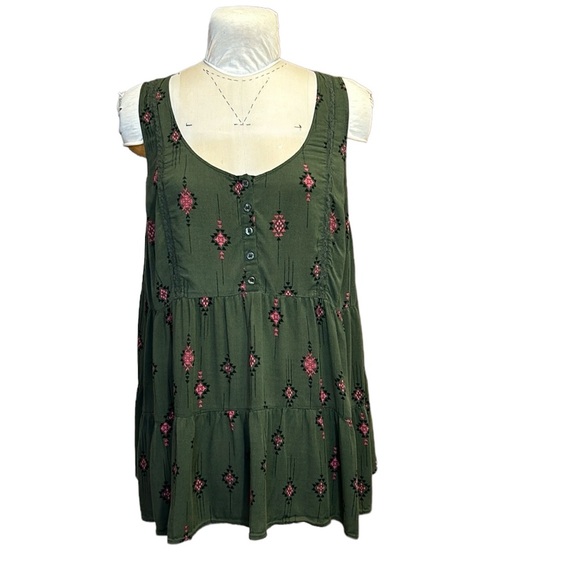 TORRID Challis Tiered Tunic Tank in Ikat Buttons Scoop Neck Tribal Bohemian 3 - Picture 3 of 16